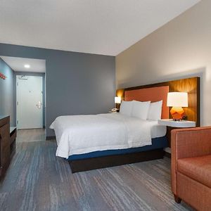 King Room Hearing Access or Non-Smoking